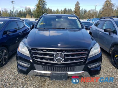 Piąte zdjęcie samochodu w środku: 2012 MERCEDES-BENZ ML 350 4MATIC VIN:4JGDA5HB3CA024031 - miniatura