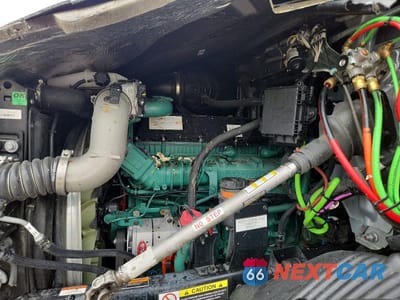 Zdjęcie 7 z 10 samochodu: 2026 VOLVO VNR VIN:4V4WC9EH6TN706731 - miniatura