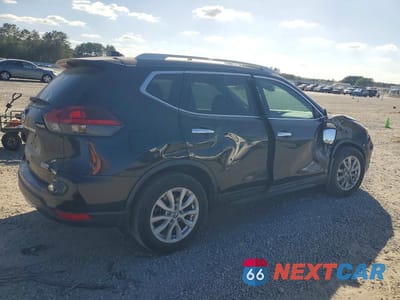 Trzecie zdjęcie samochodu z tyłu: 2019 NISSAN ROGUE S VIN:5N1AT2MT6KC761480 - miniatura