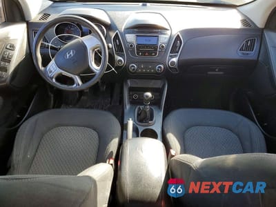 Zdjęcie 8 z 13 samochodu: 2010 HYUNDAI TUCSON GLS VIN:KM8JT3AC0AU018817 - miniatura