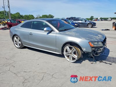 Czwarte zdjęcie samochodu z boku: 2009 AUDI S5 QUATTRO VIN:WAURV78T49A036147 - miniatura