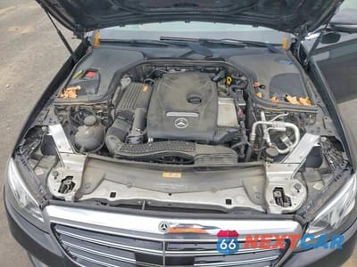Zdjęcie 11 z 12 samochodu: 2017 MERCEDES-BENZ E 300 4MATIC VIN:WDDZF4KBXHA226909 - miniatura