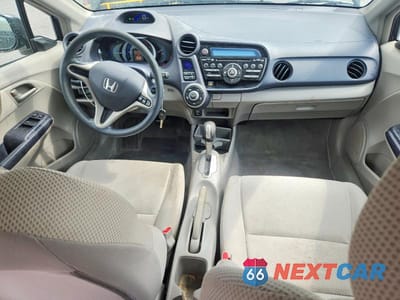 Zdjęcie 8 z 14 samochodu: 2010 HONDA INSIGHT LX VIN:JHMZE2H59AS030283 - miniatura