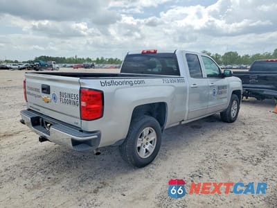 Trzecie zdjęcie samochodu z tyłu: 2019 CHEVROLET SILVERADO LD C1500 LT VIN:2GCRCPEC9K1162355 - miniatura