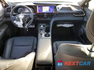 Zdjęcie 8 z 13 samochodu: 2025 TOYOTA CROWN SIGNIA XLE VIN:JTDACAAJ3S3005834 - miniatura