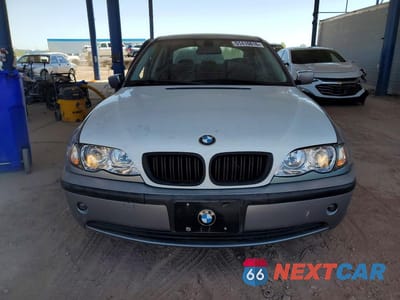 Piąte zdjęcie samochodu w środku: 2005 BMW 325 I VIN:WBAET37405NJ85231 - miniatura