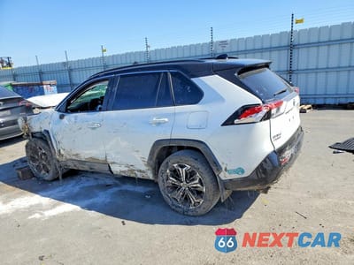 Drugie zdjęcie samochodu z przodu: 2024 TOYOTA RAV4 PRIME XSE VIN:JTMEB3FV8RD219637 - miniatura