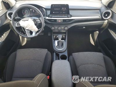 Zdjęcie 8 z 12 samochodu: 2023 KIA FORTE LXS VIN:3KPF24AD7PE587943 - miniatura