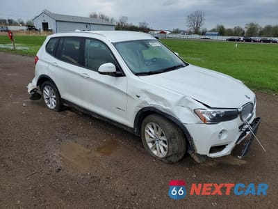 Czwarte zdjęcie samochodu z boku: 2016 BMW X3 VIN:5UXWX9C58G0D75955 - miniatura