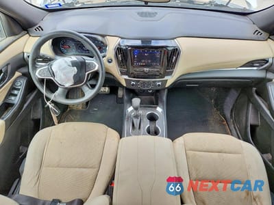 Zdjęcie 8 z 13 samochodu: 2023 CHEVROLET TRAVERSE LS VIN:1GNERFKW4PJ332423 - miniatura