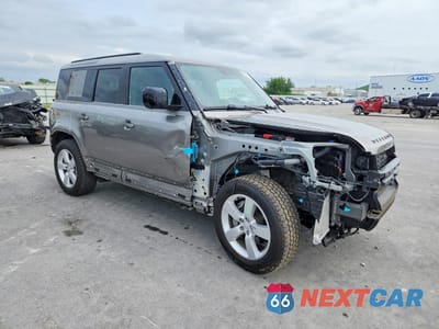 Czwarte zdjęcie samochodu z boku: 2024 LAND ROVER DEFENDER 110 S VIN:SALEJ7EU4R2352550 - miniatura