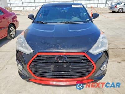 Piąte zdjęcie samochodu w środku: 2016 HYUNDAI VELOSTER TURBO VIN:KMHTC6AE9GU255472 - miniatura