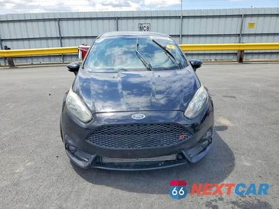 Piąte zdjęcie samochodu w środku: 2016 FORD FIESTA ST VIN:3FADP4GX6GM167614 - miniatura