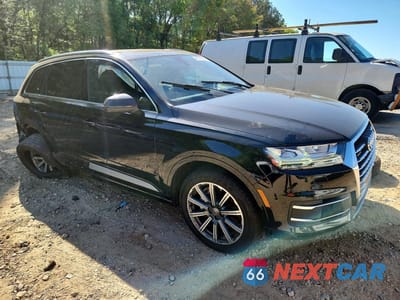 Czwarte zdjęcie samochodu z boku: 2017 AUDI Q7 PREMIUM PLUS VIN:WA1LAAF78HD014117 - miniatura