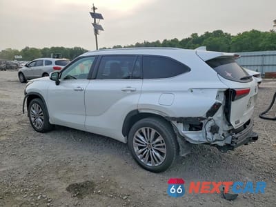 Drugie zdjęcie samochodu z przodu: 2022 TOYOTA HIGHLANDER PLATINUM VIN:5TDFZRAH4NS130571 - miniatura