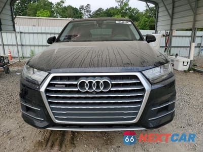 Piąte zdjęcie samochodu w środku: 2019 AUDI Q7 PREMIUM PLUS VIN:WA1LHAF78KD026335 - miniatura