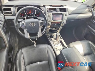 Zdjęcie 8 z 13 samochodu: 2013 TOYOTA 4RUNNER LIMITED VIN:JTEZU5JR4D5049034 - miniatura
