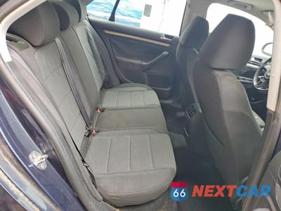 Zdjęcie 10 z 12 samochodu: 2010 VOLKSWAGEN JETTA S VIN:3VWJX7AJ2AM022402 - miniatura