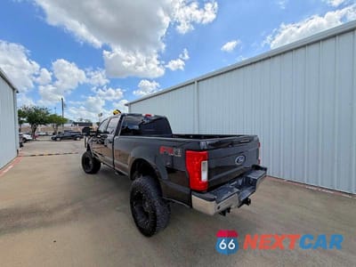 Trzecie zdjęcie samochodu z tyłu: 2017 FORD F250 SUPER DUTY VIN:1FT7W2BT1HEC07818 - miniatura