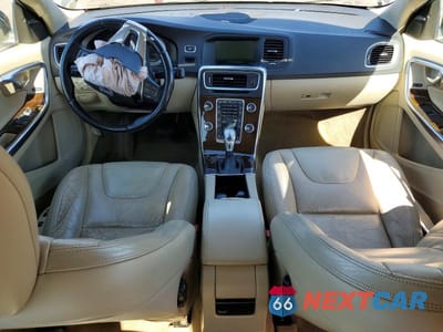 Zdjęcie 8 z 12 samochodu: 2013 VOLVO S60 T5 VIN:YV1612FS5D1228517 - miniatura