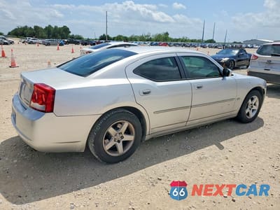Trzecie zdjęcie samochodu z tyłu: 2010 DODGE CHARGER SXT VIN:2B3CA3CV2AH178252 - miniatura