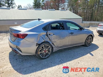 Trzecie zdjęcie samochodu z tyłu: 2022 KIA FORTE GT VIN:3KPF44AC6NE473222 - miniatura