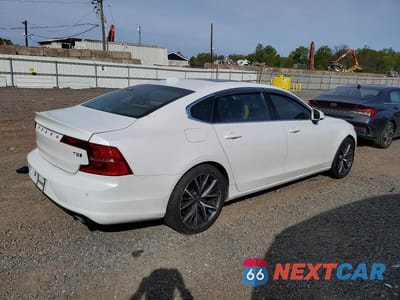 Trzecie zdjęcie samochodu z tyłu: 2018 VOLVO S90 T5 MOMENTUM VIN:LVY982MK1JP025918 - miniatura