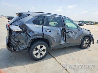 Trzecie zdjęcie samochodu z tyłu: 2021 TOYOTA RAV4 XLE VIN:2T3W1RFV8MW116899 - miniatura