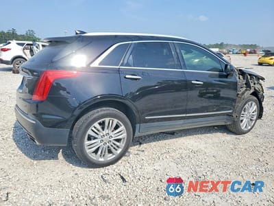 Trzecie zdjęcie samochodu z tyłu: 2018 CADILLAC XT5 PREMIUM LUXURY VIN:1GYKNERS7JZ148276 - miniatura