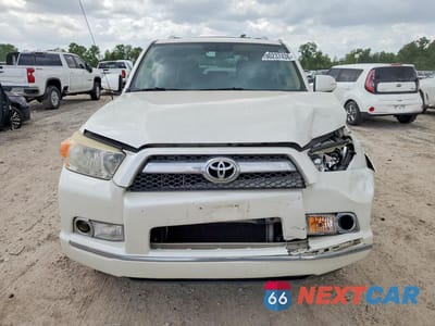 Piąte zdjęcie samochodu w środku: 2012 TOYOTA 4RUNNER SR5 VIN:JTEZU5JR1C5036711 - miniatura