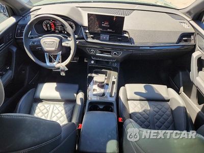 Zdjęcie 8 z 14 samochodu: 2025 AUDI SQ5 PREMIUM PLUS VIN:WA1B4AFY4S2032550 - miniatura