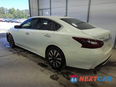 Drugie zdjęcie samochodu z przodu: 2018 NISSAN ALTIMA 2.5 SV VIN:1N4AL3AP9JC214841 - miniatura