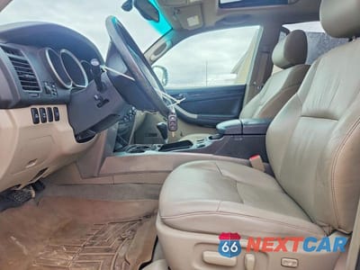 Zdjęcie 7 z 12 samochodu: 2006 TOYOTA 4RUNNER LIMITED VIN:JTEBU17R568075256 - miniatura