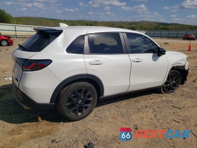 Trzecie zdjęcie samochodu z tyłu: 2024 HONDA HR-V SPORT VIN:3CZRZ2H51RM723434 - miniatura