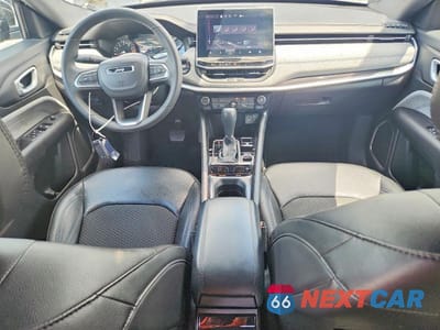 Zdjęcie 8 z 14 samochodu: 2024 JEEP COMPASS LATITUDE VIN:3C4NJDBN3RT109247 - miniatura