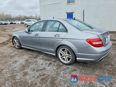 Drugie zdjęcie samochodu z przodu: 2012 MERCEDES-BENZ C 300 4MATIC VIN:WDDGF8BB4CA630375 - miniatura