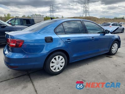 Trzecie zdjęcie samochodu z tyłu: 2016 VOLKSWAGEN JETTA S VIN:3VW267AJ2GM372631 - miniatura