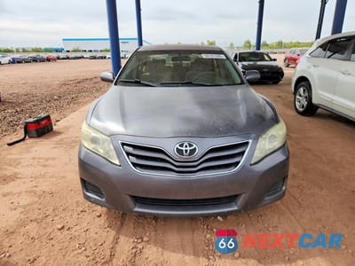 Piąte zdjęcie samochodu w środku: 2010 TOYOTA CAMRY LE VIN:4T4BF3EK3AR049109 - miniatura