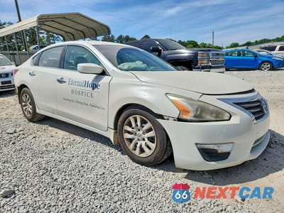 Czwarte zdjęcie samochodu z boku: 2013 NISSAN ALTIMA 2.5 VIN:1N4AL3APXDC215436 - miniatura