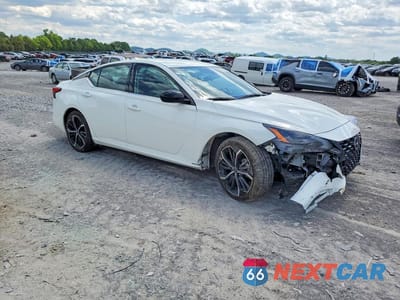 Czwarte zdjęcie samochodu z boku: 2024 NISSAN ALTIMA SR VIN:1N4BL4CV1RN381636 - miniatura