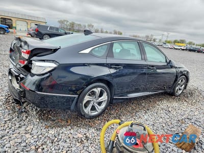 Trzecie zdjęcie samochodu z tyłu: 2018 HONDA ACCORD EXL VIN:1HGCV2F59JA025232 - miniatura