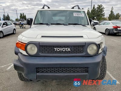 Piąte zdjęcie samochodu w środku: 2010 TOYOTA FJ CRUISER BASE VIN:JTEBU4BF4AK092835 - miniatura