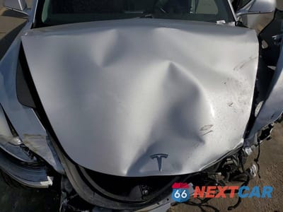 Zdjęcie 12 z 13 samochodu: 2018 TESLA MODEL 3 VIN:5YJ3E1EA2JF006987 - miniatura