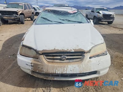 Piąte zdjęcie samochodu w środku: 2000 HONDA ACCORD EX VIN:1HGCG3254YA026398 - miniatura