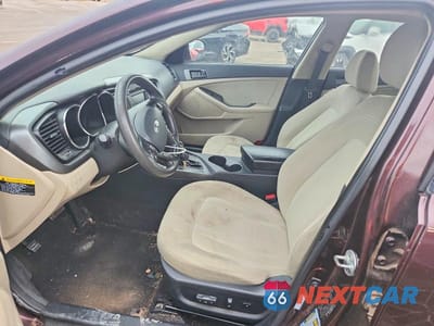 Zdjęcie 7 z 11 samochodu: 2011 KIA OPTIMA LX VIN:KNAGM4A78B5183172 - miniatura