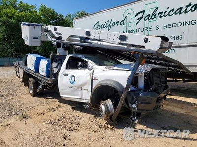 2022 RAM 5500 BUCKET TRUCK 3C7WRNBL8NG186543 - główne zdjęcie licytacji z USA - miniatura