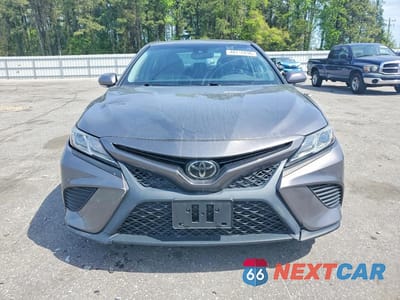 Piąte zdjęcie samochodu w środku: 2019 TOYOTA CAMRY SE VIN:4T1B11HK6KU746316 - miniatura