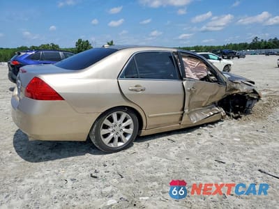 Trzecie zdjęcie samochodu z tyłu: 2006 HONDA ACCORD VIN:1HGCM66546A039203 - miniatura