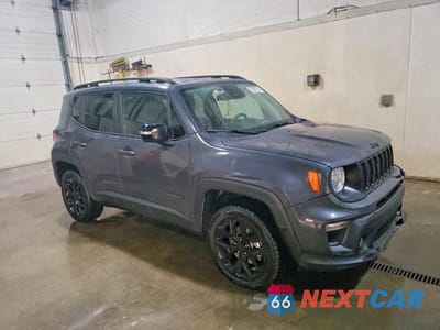 Czwarte zdjęcie samochodu z boku: 2023 JEEP RENEGADE ALTITUDE VIN:ZACNJDE18PPP27450 - miniatura