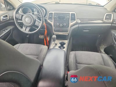 Zdjęcie 8 z 12 samochodu: 2012 JEEP GRAND CHEROKEE LAREDO VIN:1C4RJFAG4CC108692 - miniatura